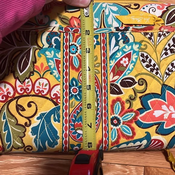 VERA BRADLEY retired Provencal Tablet/ IPad Case with Strap - Picture 5 of 5